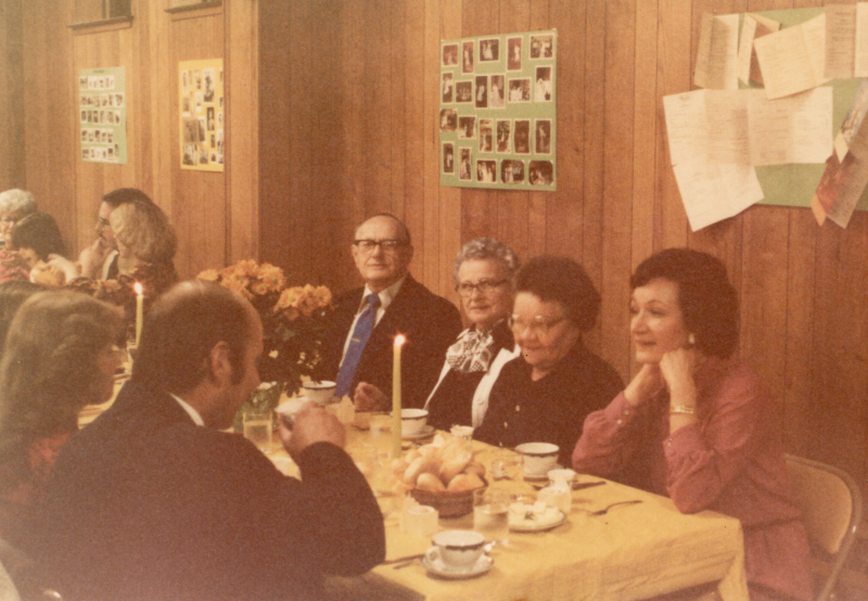 Congregants dine together at Highway's 85th Anniversary/ Missions Convention Banquet